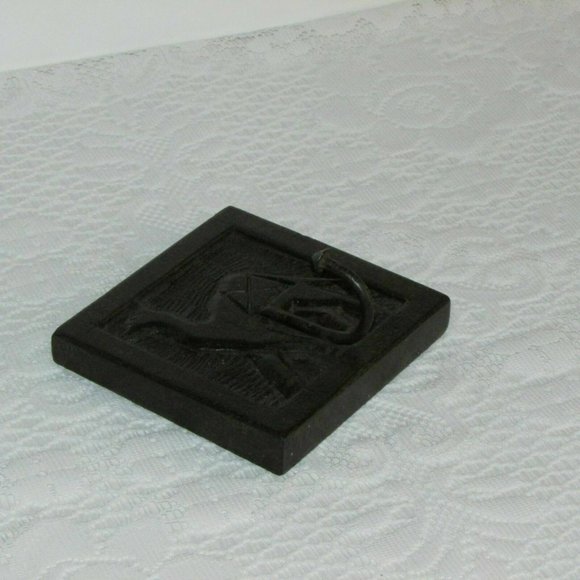 Camel Coat Hook Hand Carved Wood Back & Metal Boho Home Decor - Picture 4 of 11